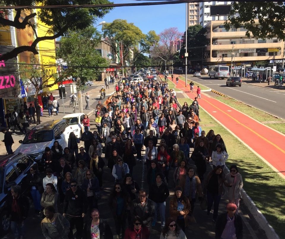 Servidores da Saúde realizam assembleia para decidir sobre a greve