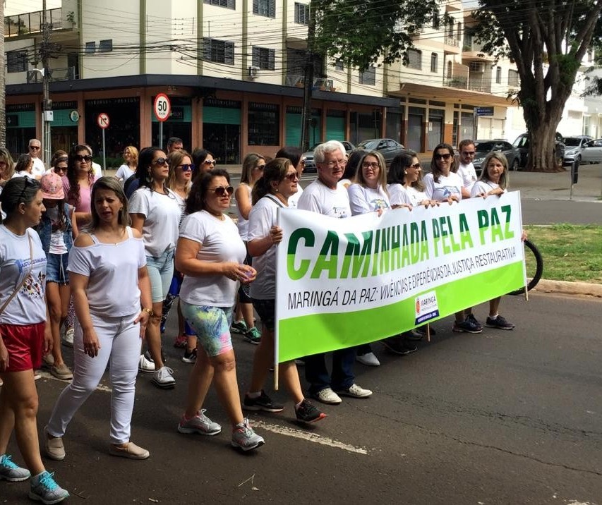 Caminhada pede a paz em Maringá