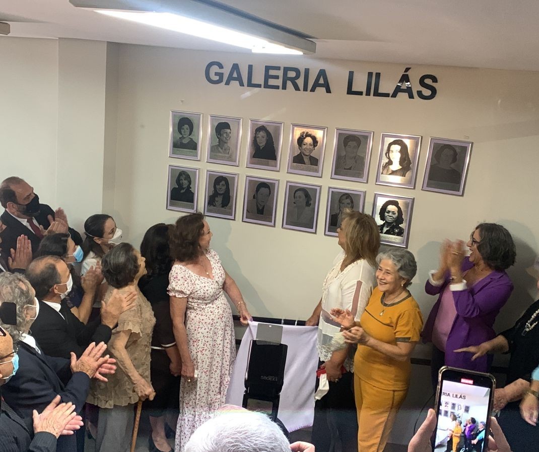 Vereadoras de Maringá são homenageadas em galeria de fotos na sede do Legislativo