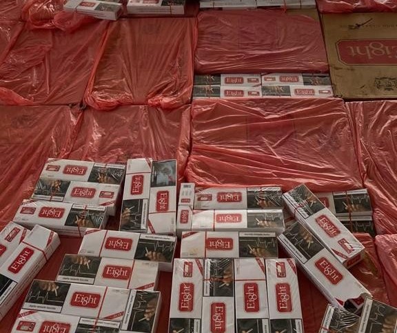 Polícia apreende 300 mil maços de cigarros na região de Maringá
