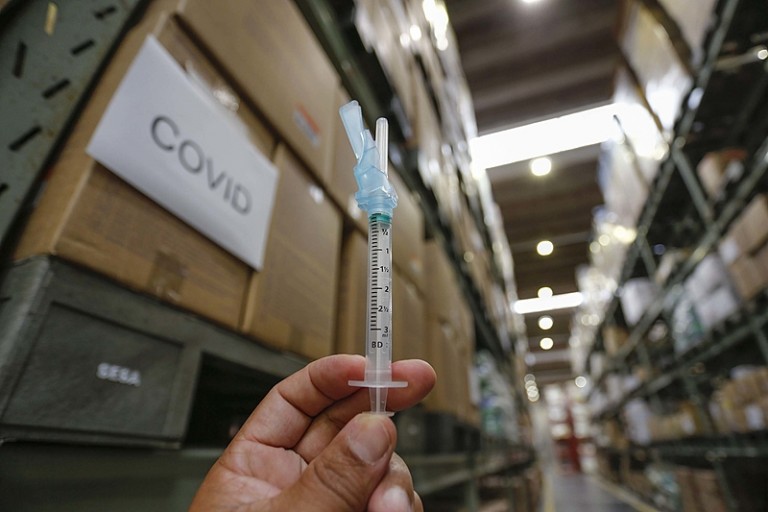 Paraná distribui novo lote de vacinas contra a Covid-19 nesta quinta-feira (1º)