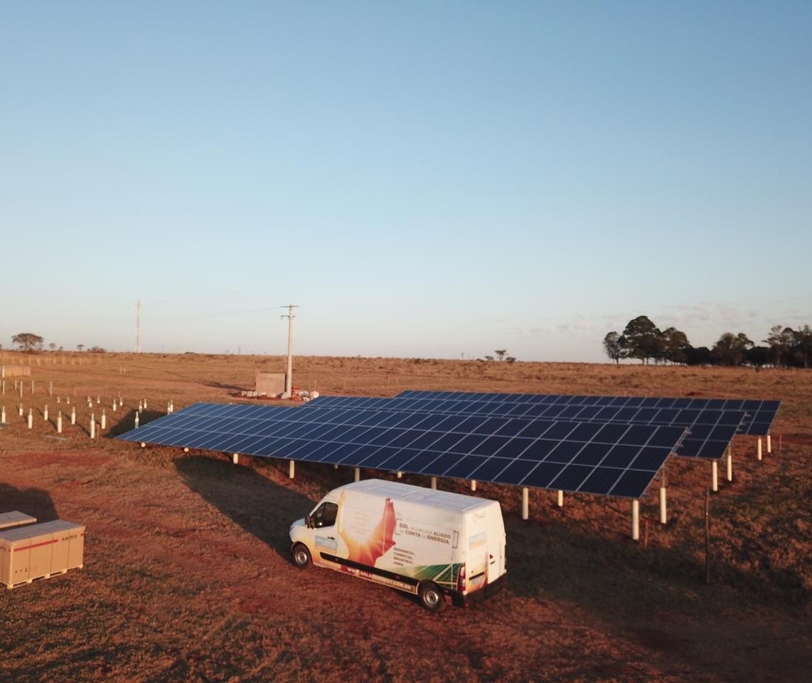 Condomínio solar é instalado em Campo Grande 