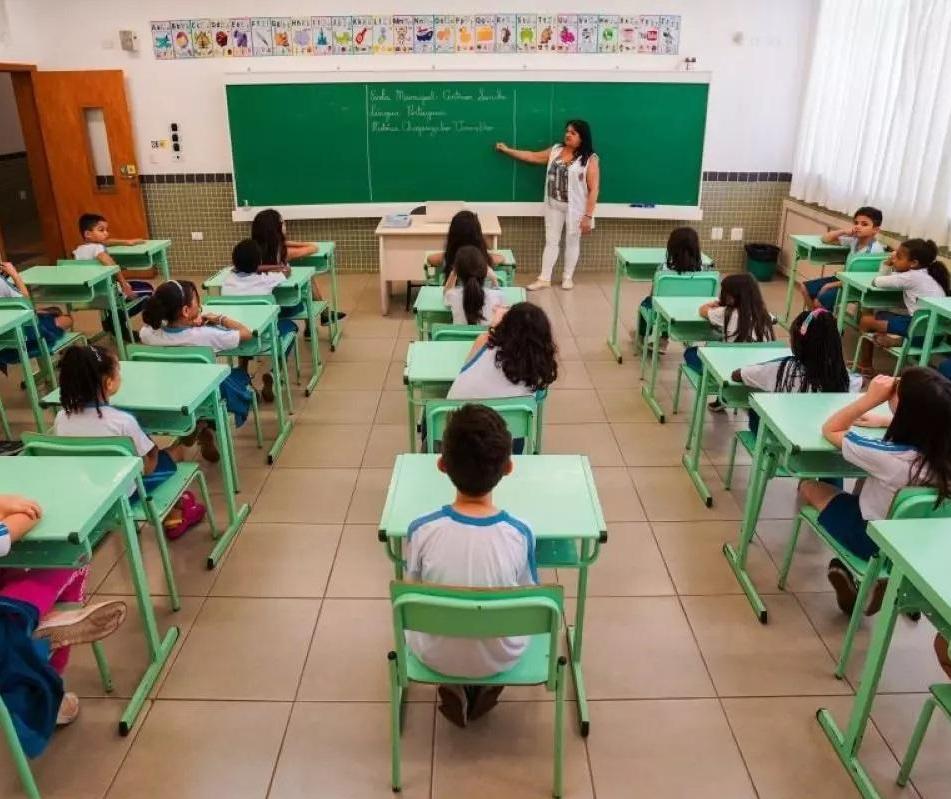 Com maior Ideb do Paraná, Maringá define calendário escolar para 2025