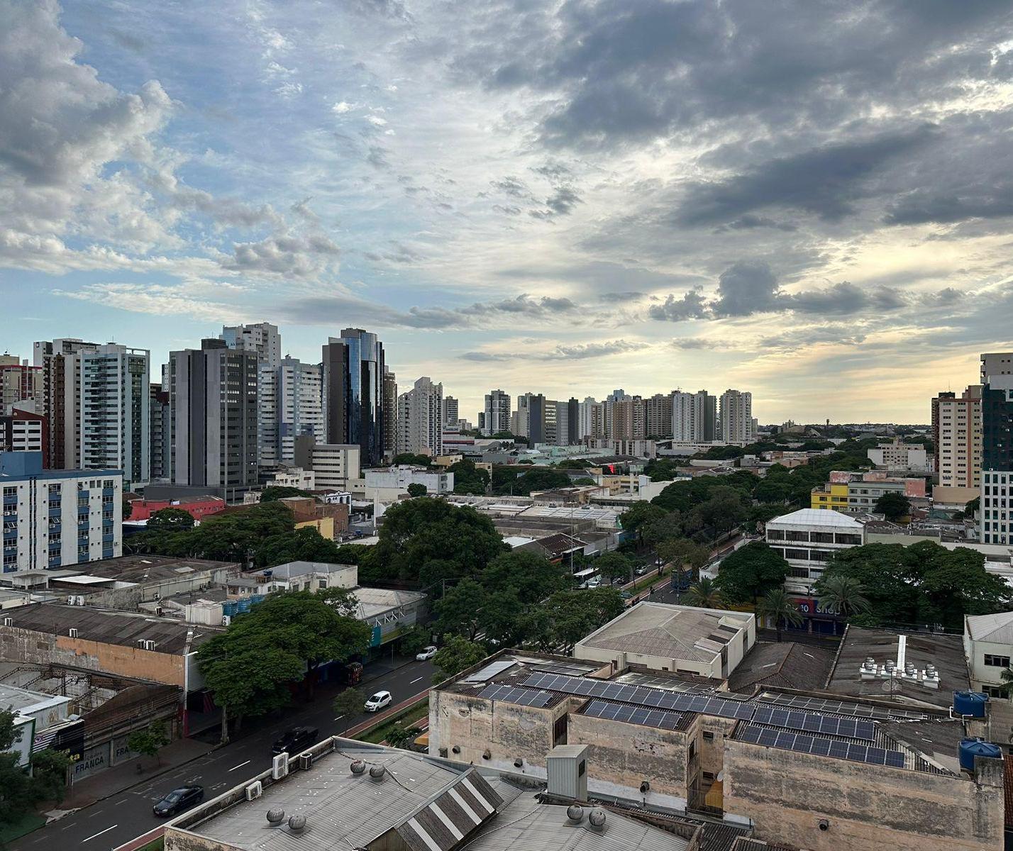 Sexta-feira (1º) com variação de nebulosidade em Maringá; veja previsão para o fim de semana