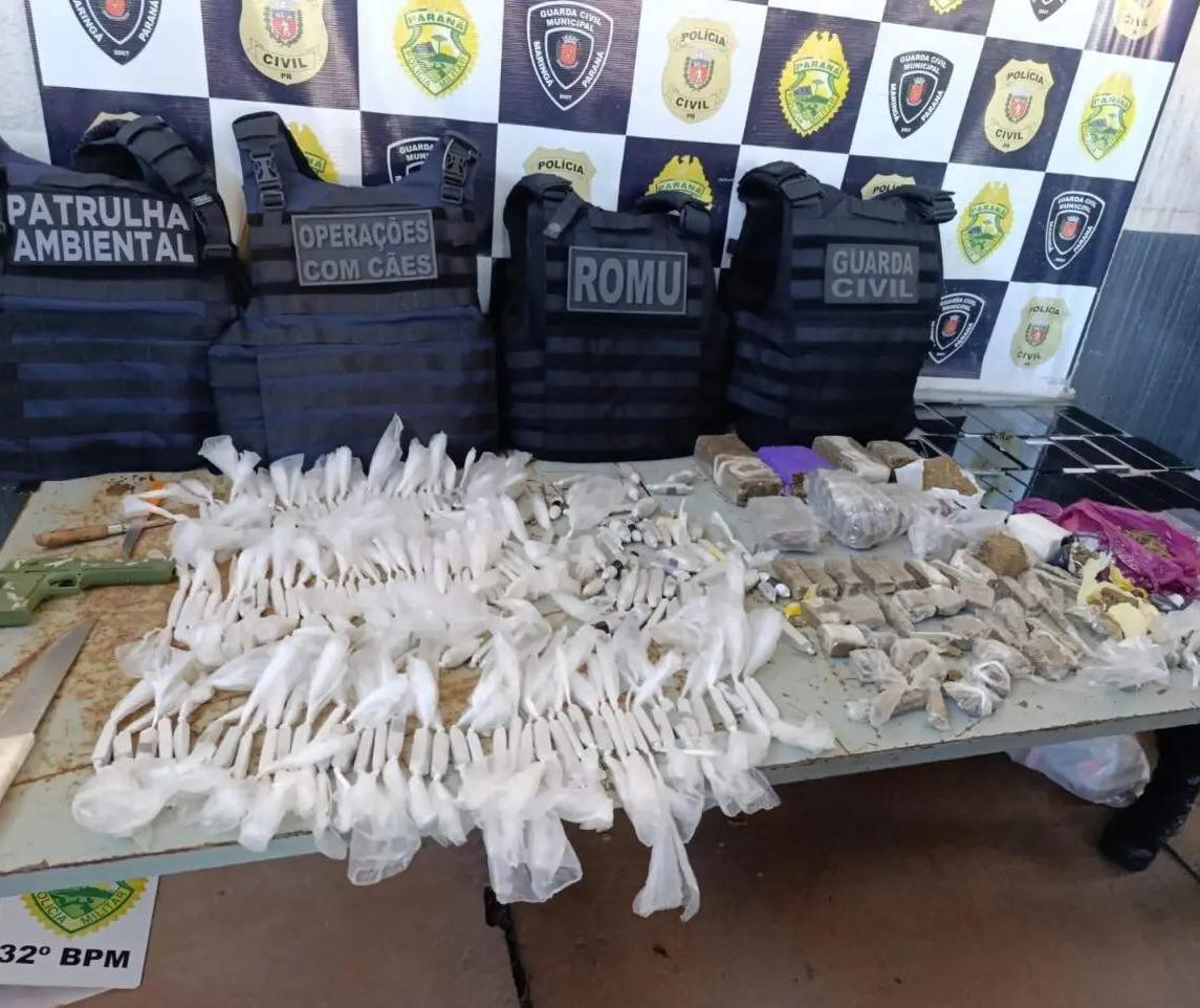 Detentos do regime semiaberto são presos por tráfico de drogas em escola desativada