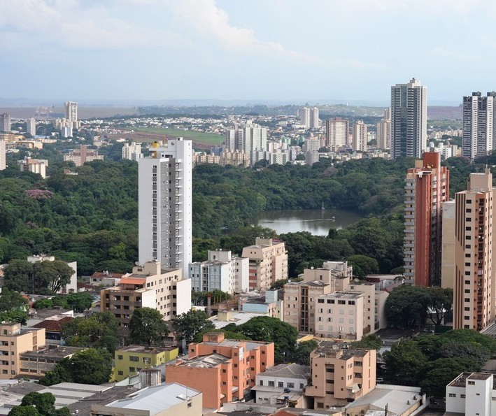 Veja o que abre e fecha neste fim de semana em Maringá