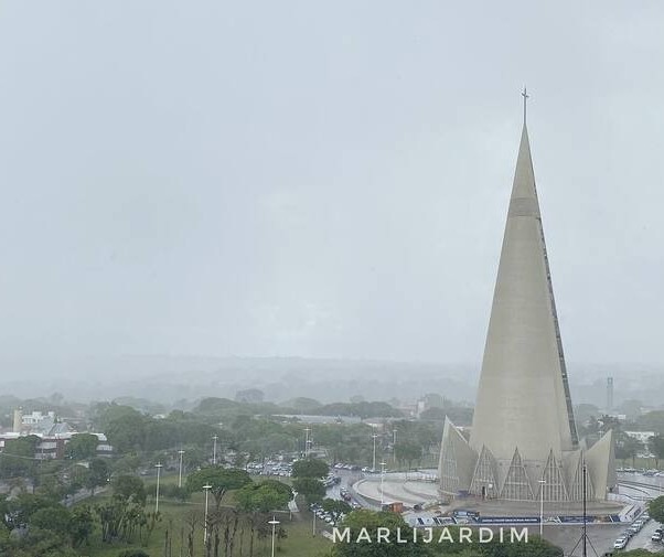 Em apenas 14 dias, Maringá tem segundo março mais chuvoso da história