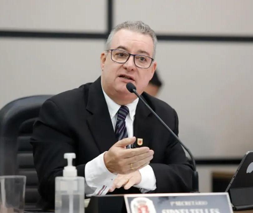 Sidnei Telles assume interinamente a presidência da Câmara Municipal