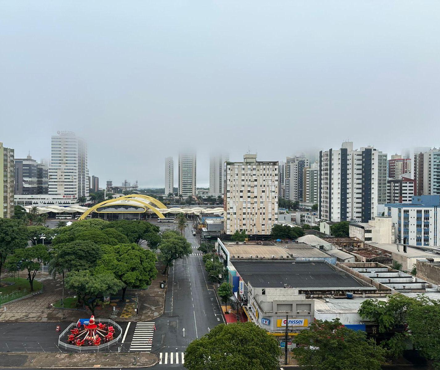 Previsão segue de chuva para esta terça-feira (10) em Maringá