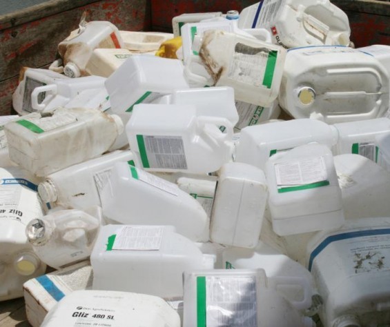 Brasil é líder em reciclagem de embalagens de agrotóxicos