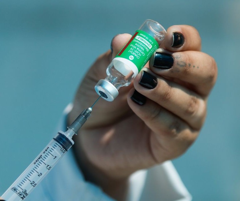 Vacinação de crianças entre 05 e 11 anos começa em várias cidades do Paraná
