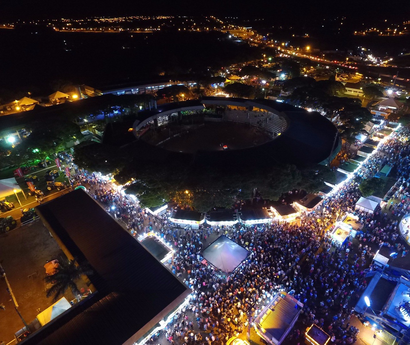 Prefeitura de Paranavaí avalia retomar a administração do Parque de Exposições da cidade