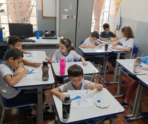 Escola Municipal de Campo Mourão atende somente alunos surdos há quase 30 anos
