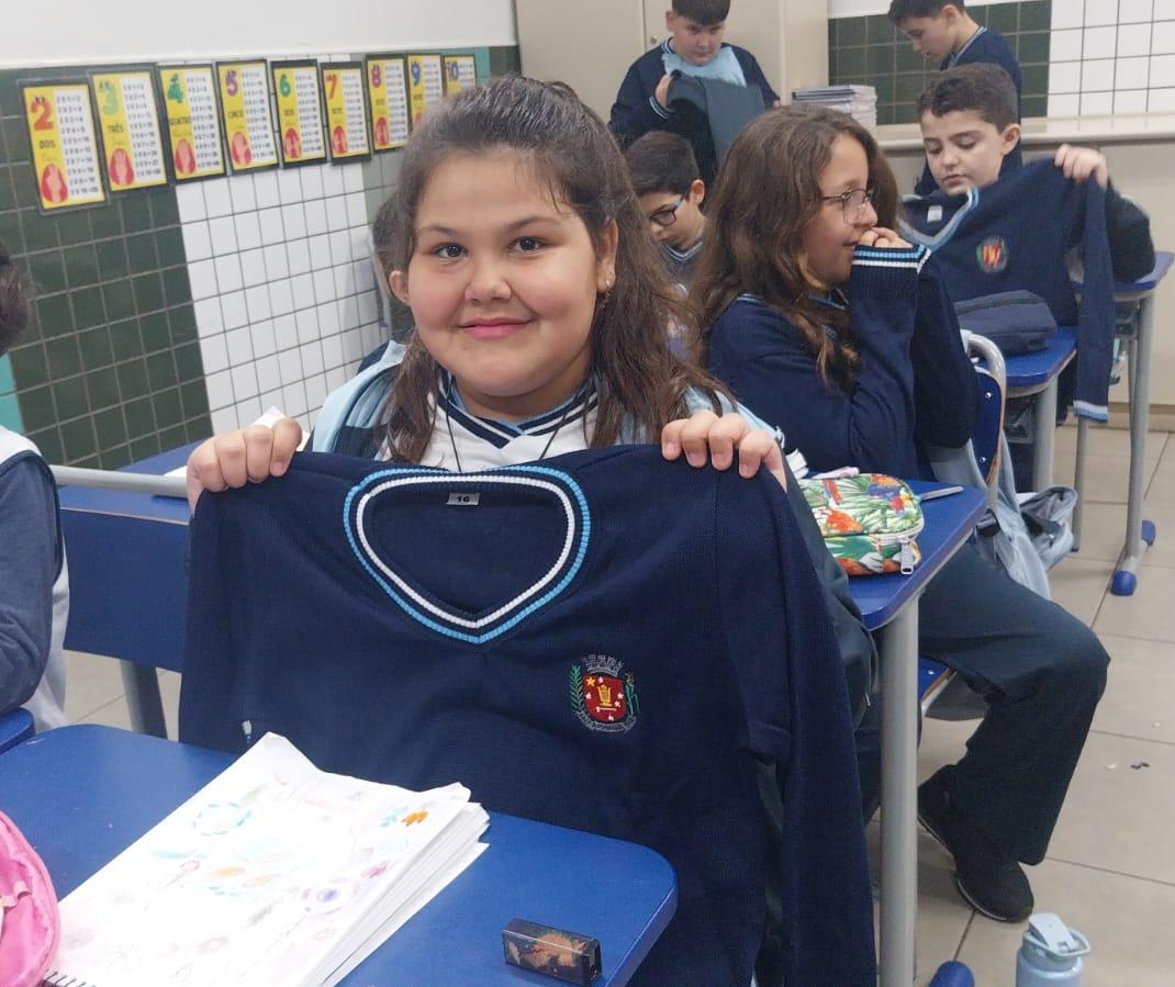 Seduc entrega blusas de lã do uniforme escolar