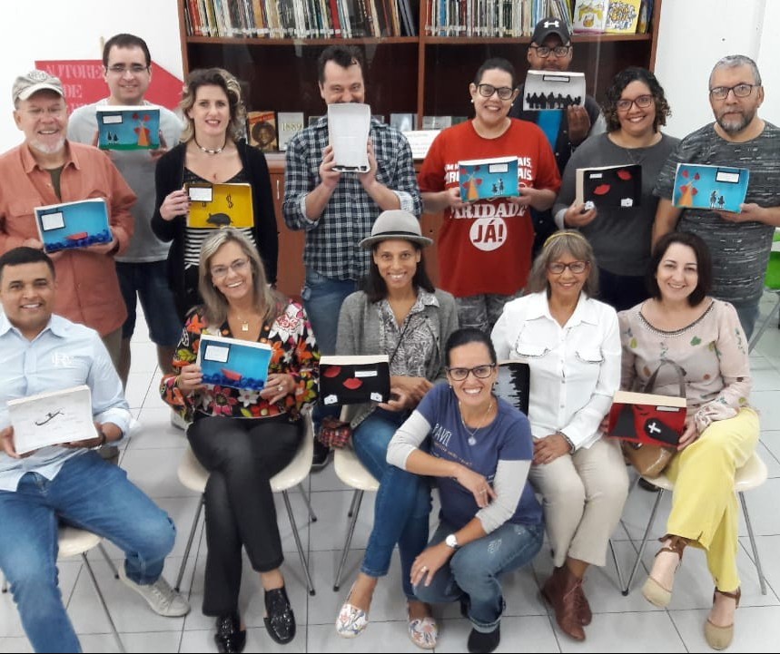 Clube de Leitura Maringá comemora 13 anos
