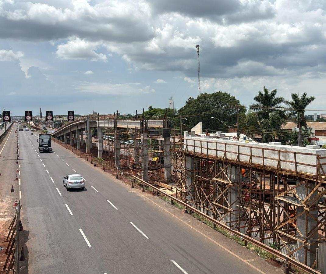 DER interdita trecho da marginal da BR-376 em Sarandi para obras