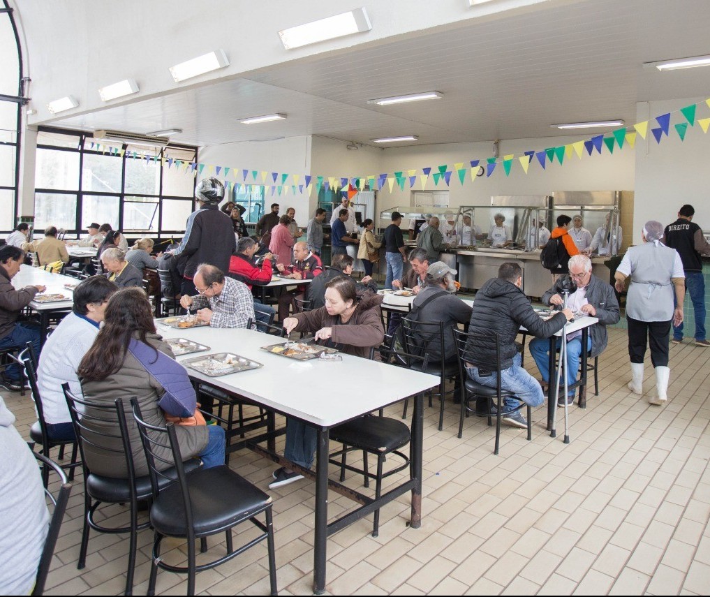 Restaurante Popular oferece almoço especial de Natal 