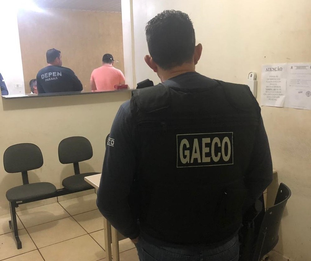 Gaeco prende quatro policiais civis e agente penitenciário em Guaíra