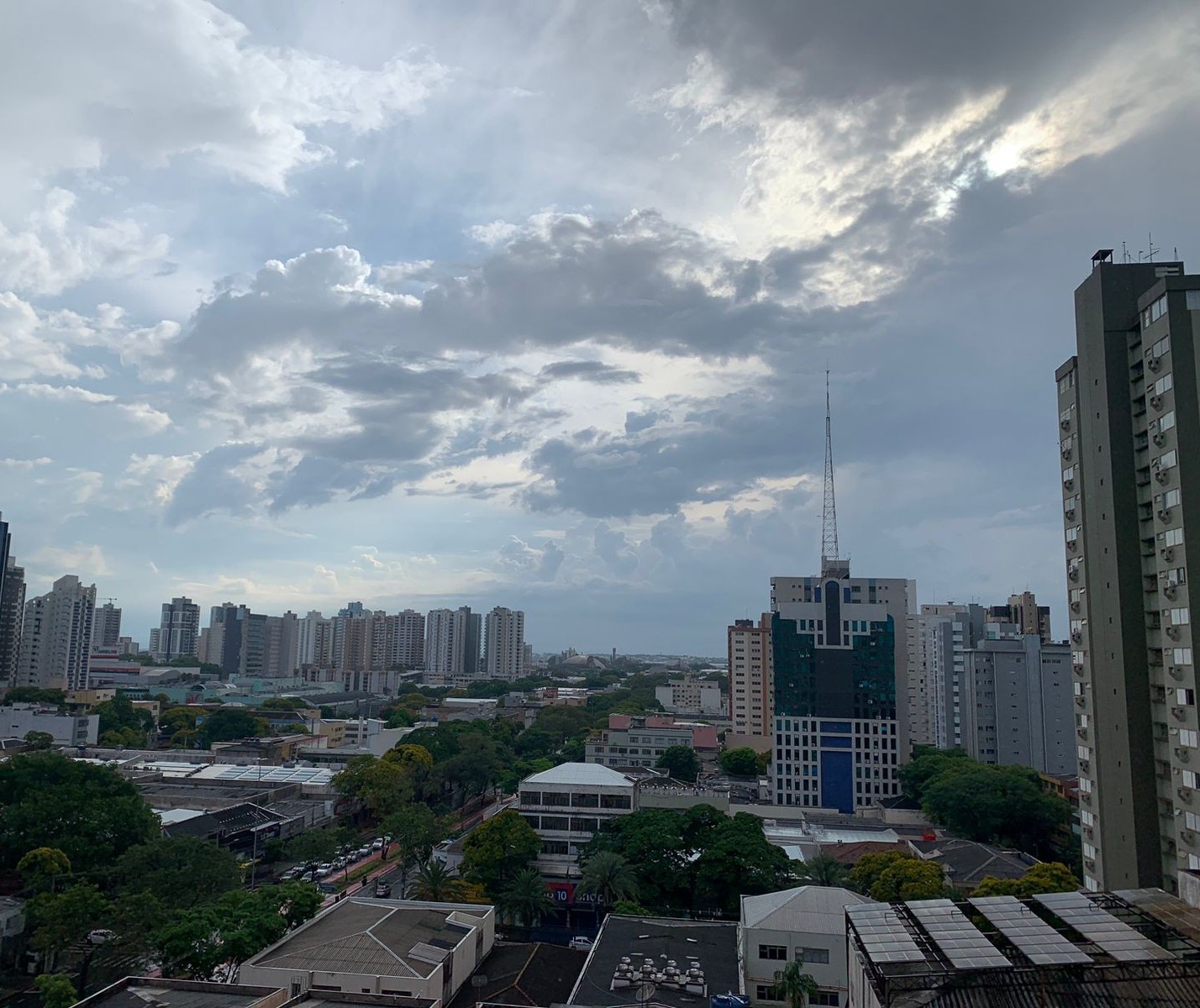 Chuva: tempo instável e temperaturas altas marcam a sexta-feira (02) na cidade