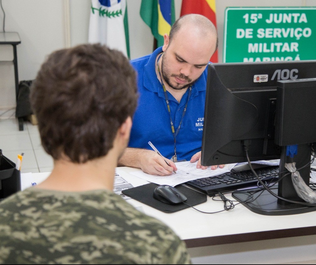 Começa alistamento militar em Maringá