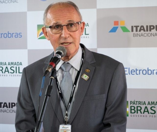 Diretor-geral brasileiro da Itaipu pede exoneração do cargo