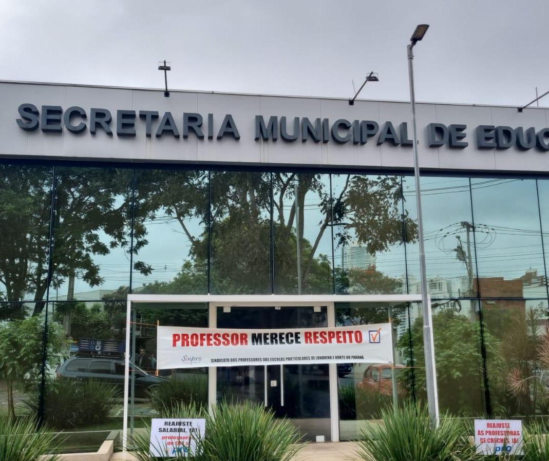 Professores de creches filantrópicas entram em paralisação nessa terça-feira (13)