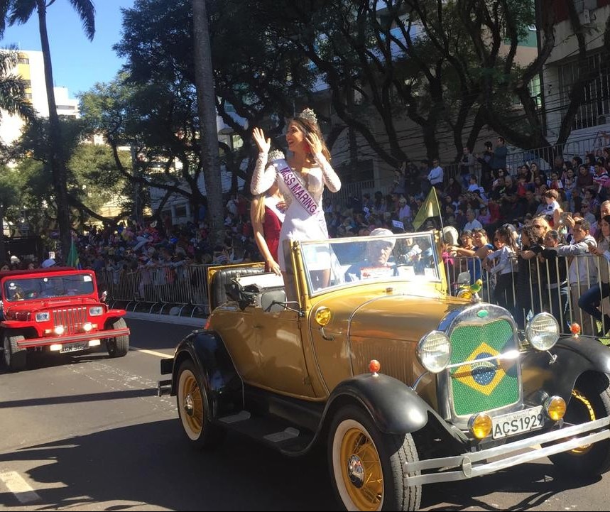 Desfile de aniversário reúne oito mil pessoas, diz Secretaria de Cultura