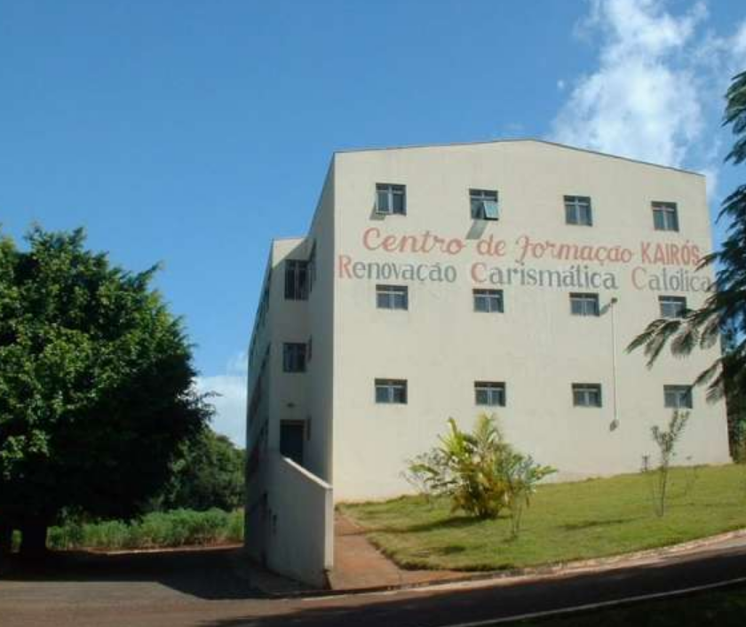 Centro de formação construído em fundo de vale foi demolido