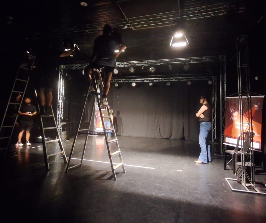 Maringá terá oficinas gratuitas de Iluminação Cênica