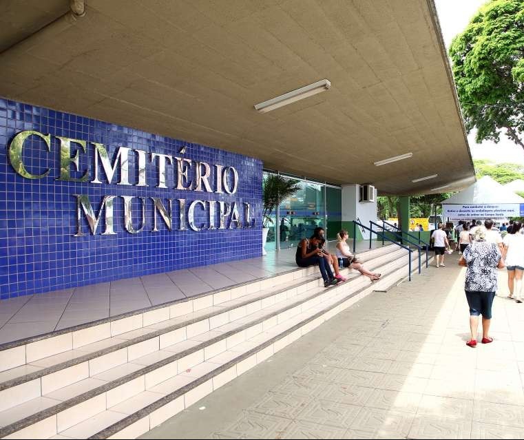 Cemitério municipal deve receber 130 mil visitantes 