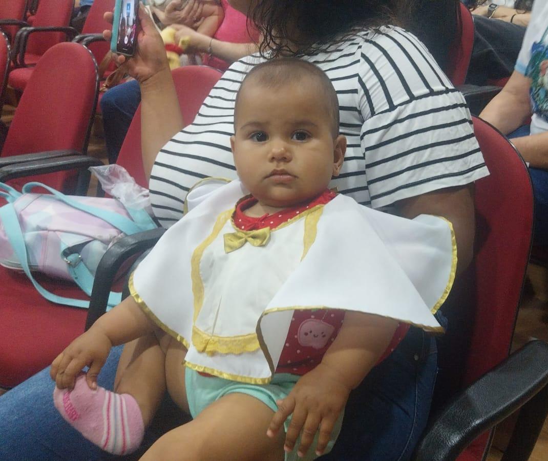 Formatura de bebês encerra a campanha Agosto Dourado