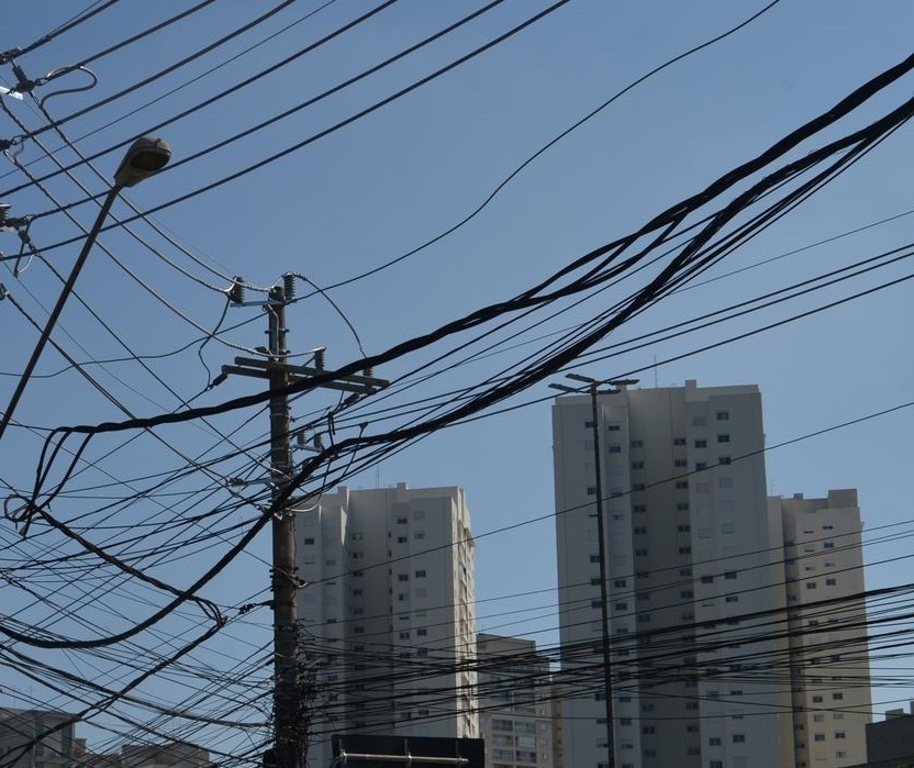 Dezenas de cidades foram afetadas por corte de carga de energia, diz Copel 