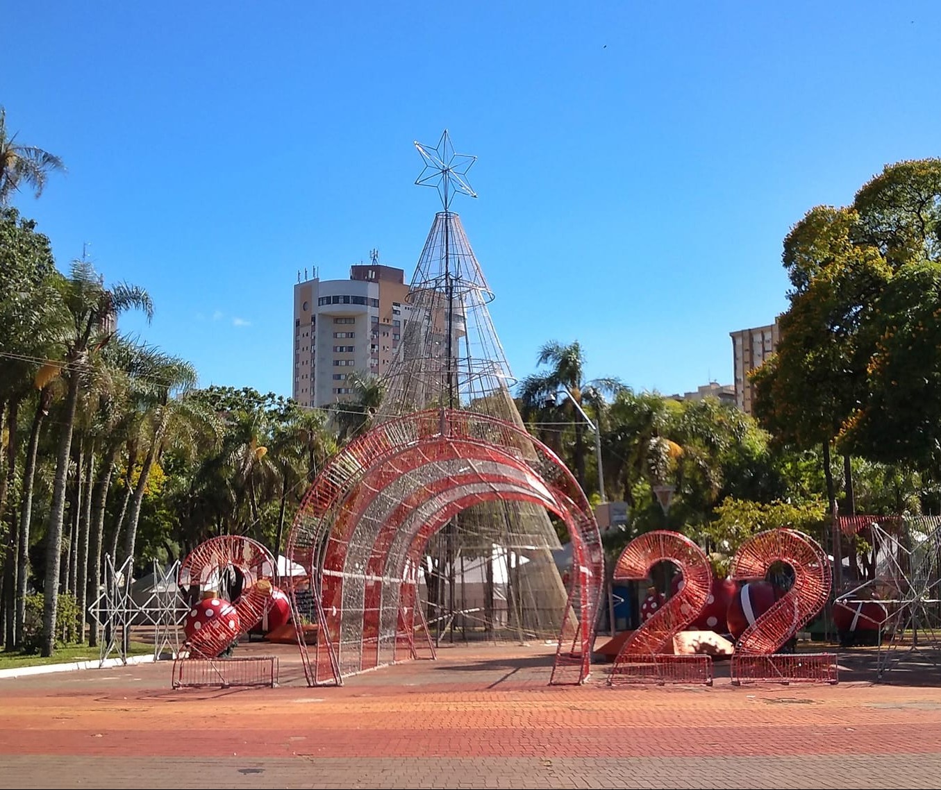 Quarta-feira ensolarada e com máxima de 28°C em Maringá