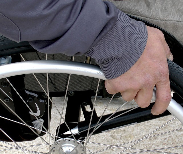 Após convênio, ANPR recebe mais de 200 cadeiras de rodas