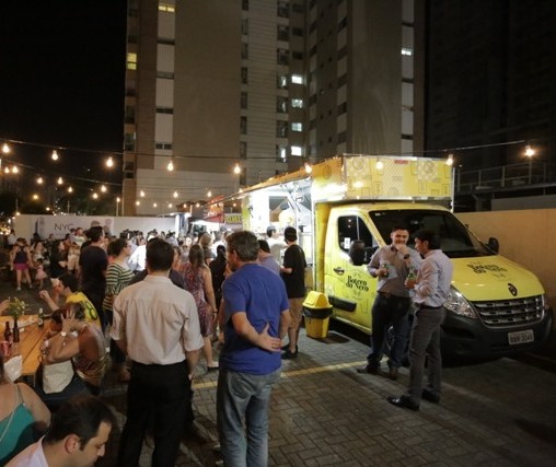 Crescimento dos food trucks é o assunto do programa Megafone, produzido pelos estudantes de Jornalismo da Unicesumar