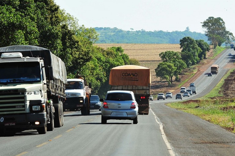 Mais de 320 motoristas são autuados nas rodovias estaduais da região