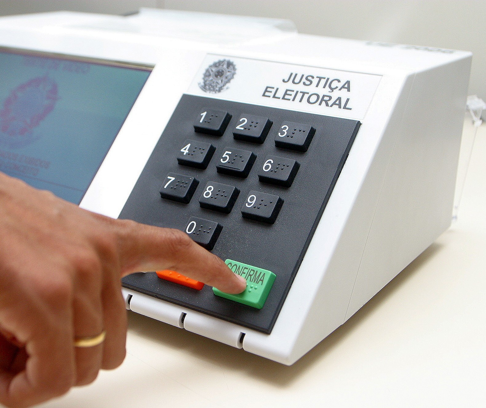 Maringá já tem 270 mil eleitores aptos para votar em outubro