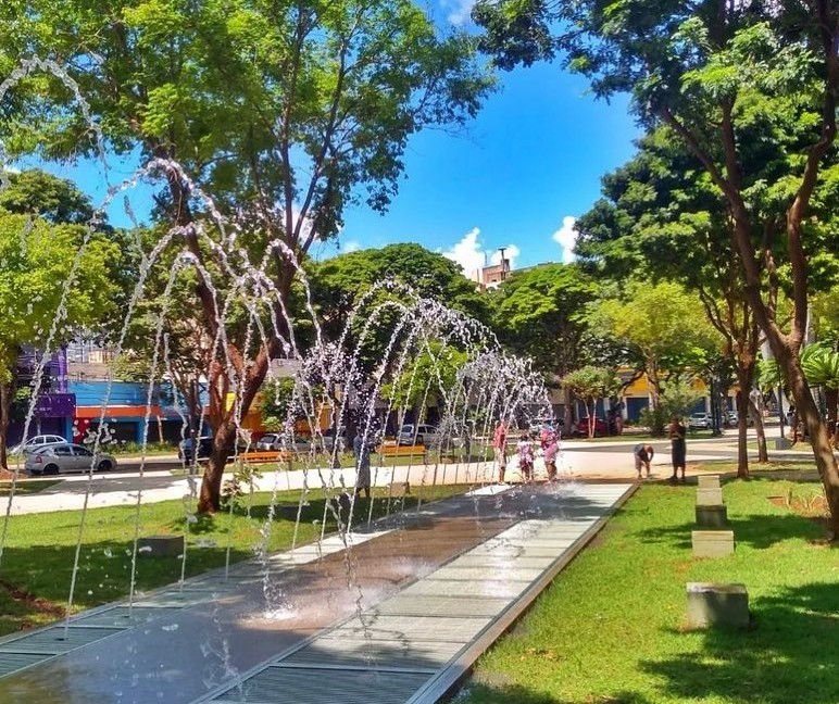 Calor segue intenso em Maringá nesta quinta-feira (26)