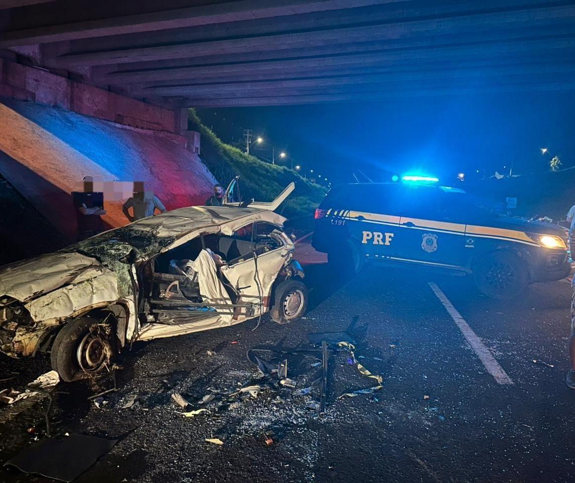 Casal morre em acidente no Contorno Norte, criança de 4 anos fica estado grave