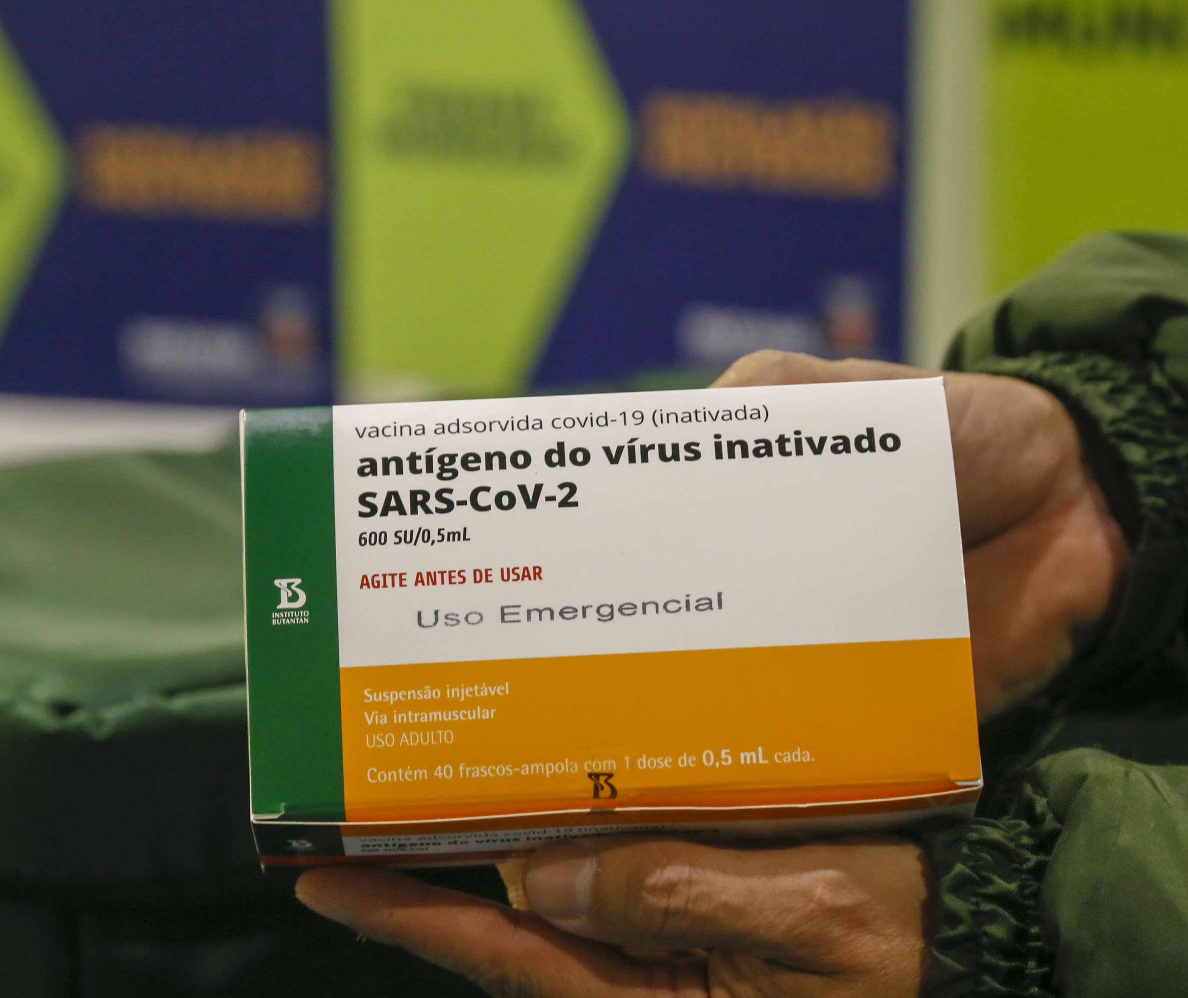 Curitiba já aplica doses da coronavac em crianças