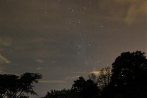 Internauta registra imagens da chuva de meteoros na região de Maringá