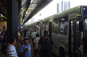 Transporte coletivo também é afetado por paralisação de trabalhadores