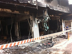 Em 12 dias, duas lojas de móveis foram destruídas por incêndio em Maringá