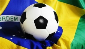 Brasil vence Camarões de goleada e torcedores de Maringá comemoram
