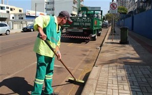 Orçamento menor faz prefeitura de Campo Mourão reduzir gastos na limpeza pública