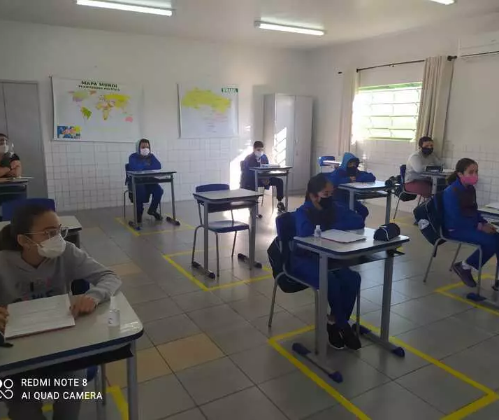 Pelo menos seis cidades da região de Maringá retomaram as aulas em escolas municipais