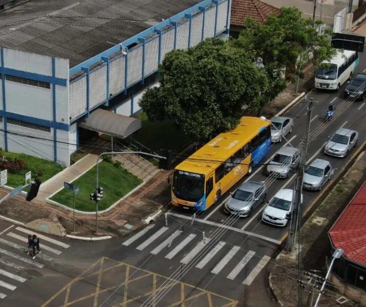 Em Londrina, 2023 começa com tarifa de ônibus R$ 0,80 mais cara