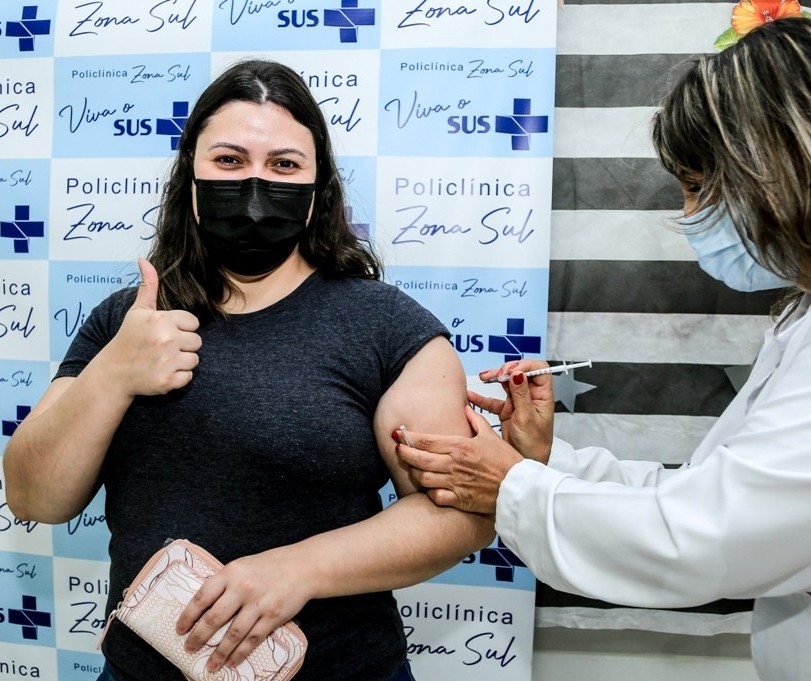Covid-19: Maringá reduz faixa etária de vacinação nesta quinta-feira (19)