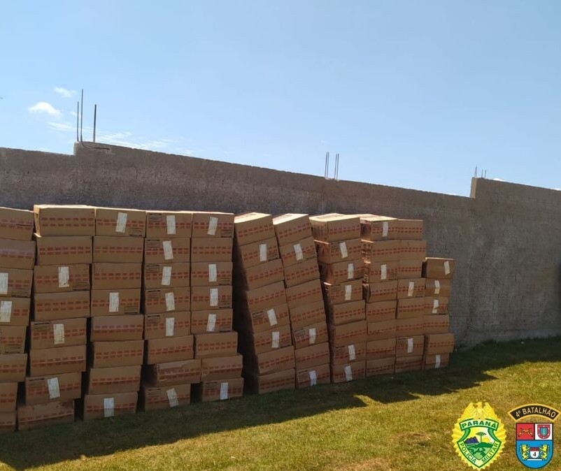 Dupla é presa com 5,1 mil pacotes de cigarros contrabandeados na região 