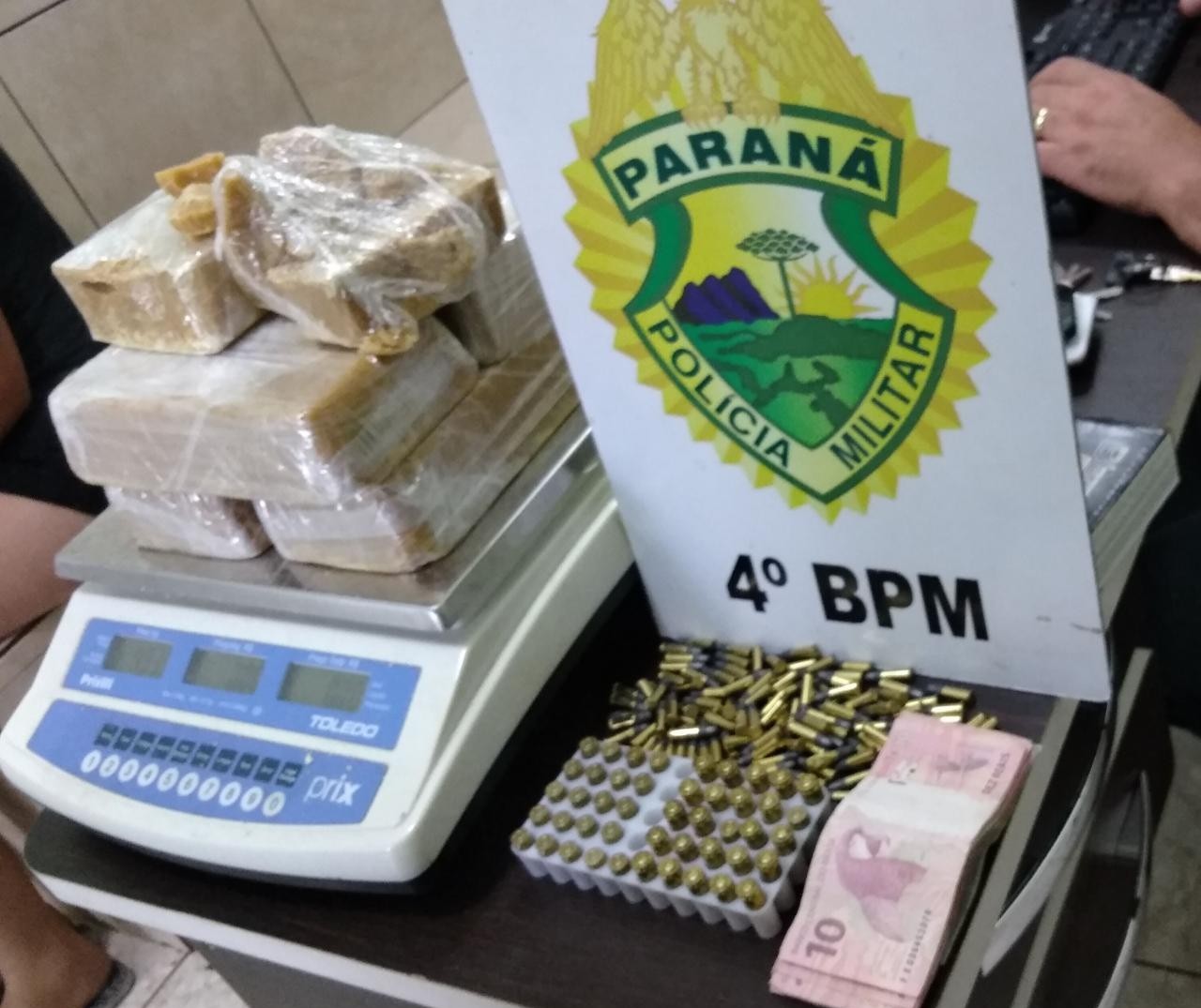 Polícia fecha ponto de drogas e prende dois homens em Maringá